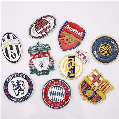 Metāla nozīmītes uzlīme